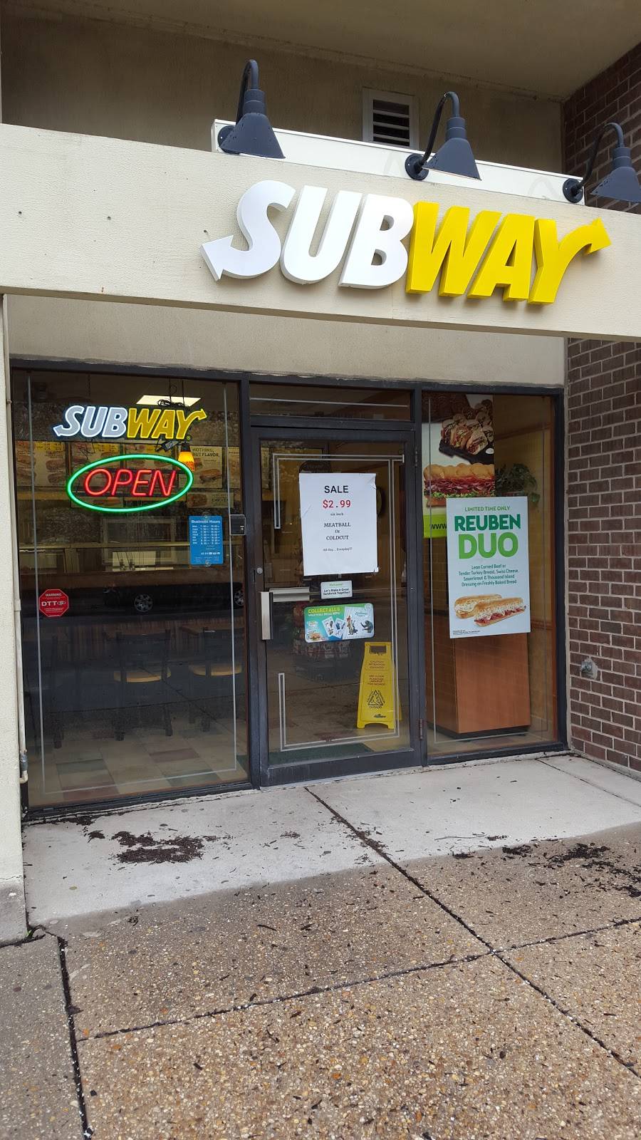 Subway Restaurants | restaurant | Bolton North, 1600 W Mt Royal Ave suite 2, Baltimore, MD 21217, USA | 4102253047 OR +1 410-225-3047