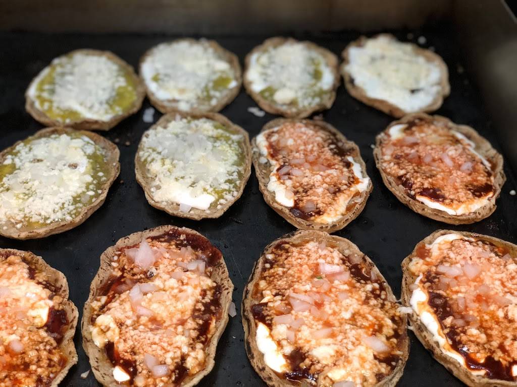 El Sabor Poblano | restaurant | 7027 N Clark St, Chicago, IL 60626, USA | 7735164243 OR +1 773-516-4243