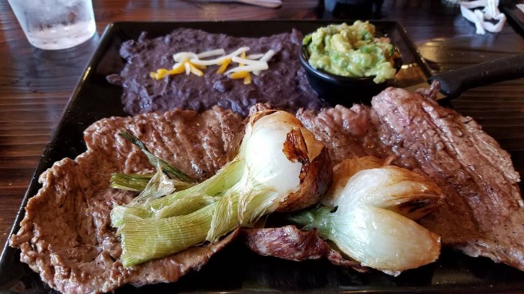 MonteCasino Mexican Grill | restaurant | 53 E St Charles Rd, Villa Park, IL 60181, USA | 6303593525 OR +1 630-359-3525