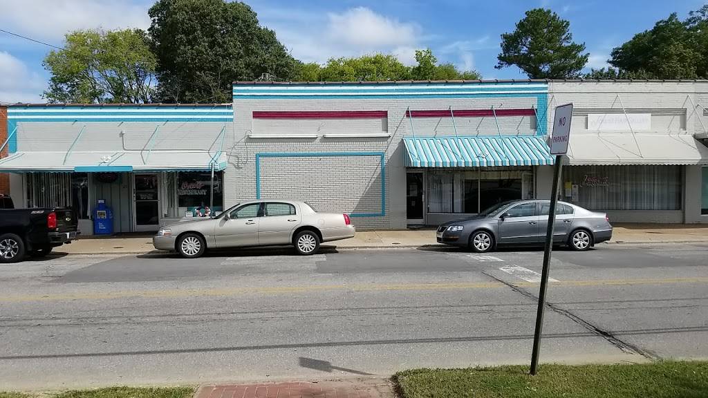 Oscars Restaurant | restaurant | 123 W 10th St, Roanoke Rapids, NC 27870, USA | 2525372048 OR +1 252-537-2048