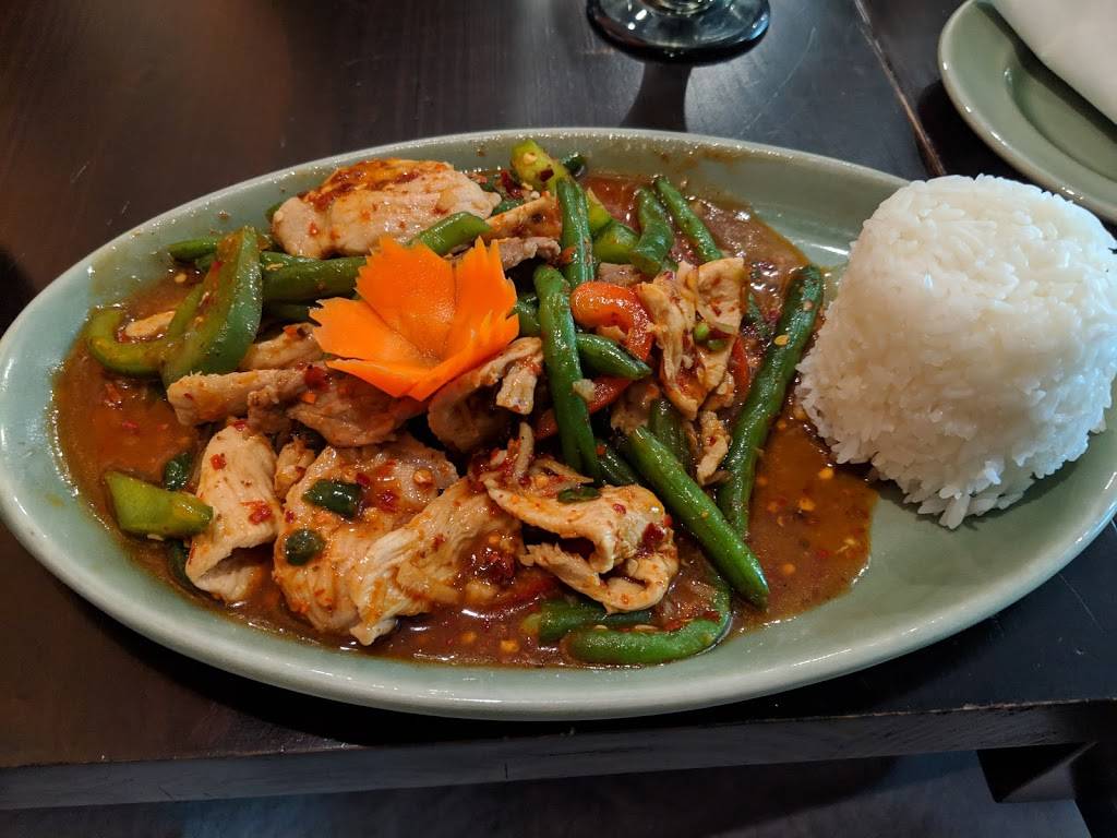 Bangkok Square @North Gainesville | restaurant | 8181 NW 38th Ln #100, Gainesville, FL 32606, USA | 3526726969 OR +1 352-672-6969