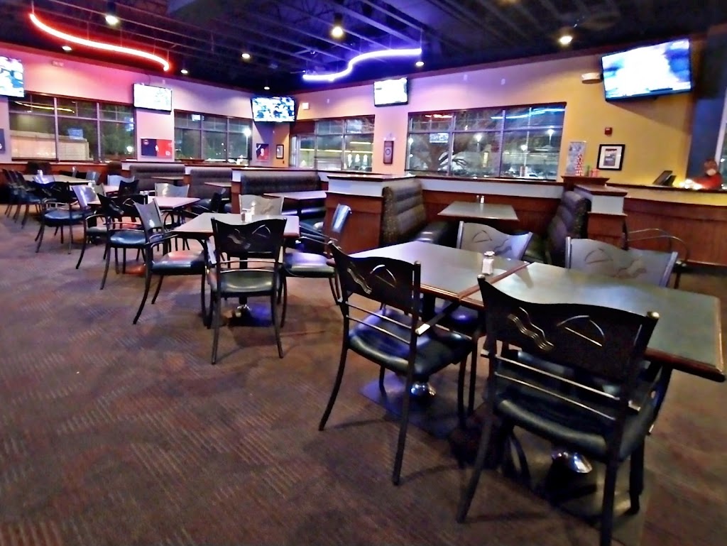 Bostons Restaurant & Sports Bar | restaurant | 14004 E Indiana Ave, Spokane, WA 99216, USA | 5099274284 OR +1 509-927-4284