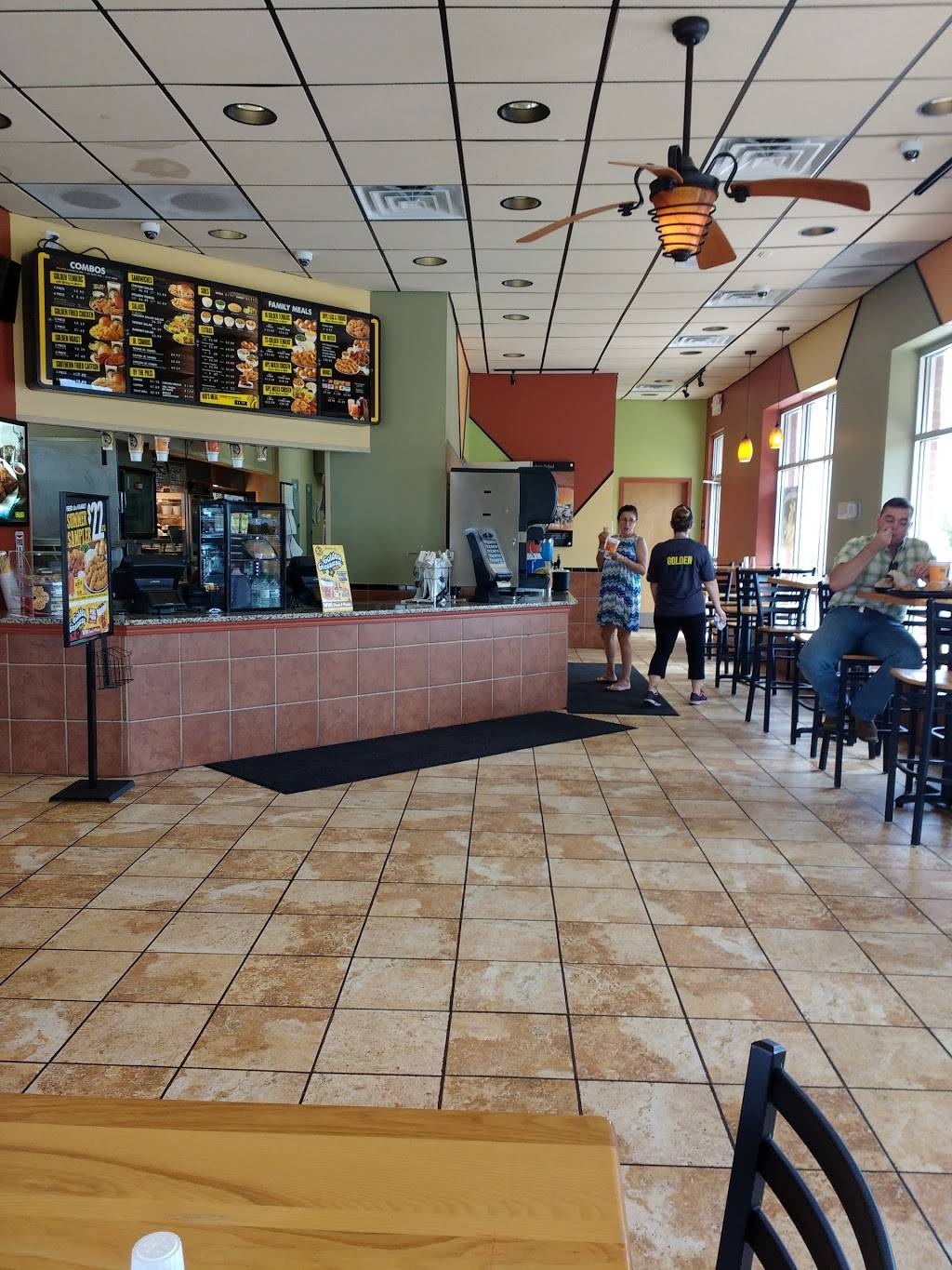 Golden Chick | meal takeaway | 11301 Westmark Dr, Yukon, OK 73099, USA | 4055776877 OR +1 405-577-6877
