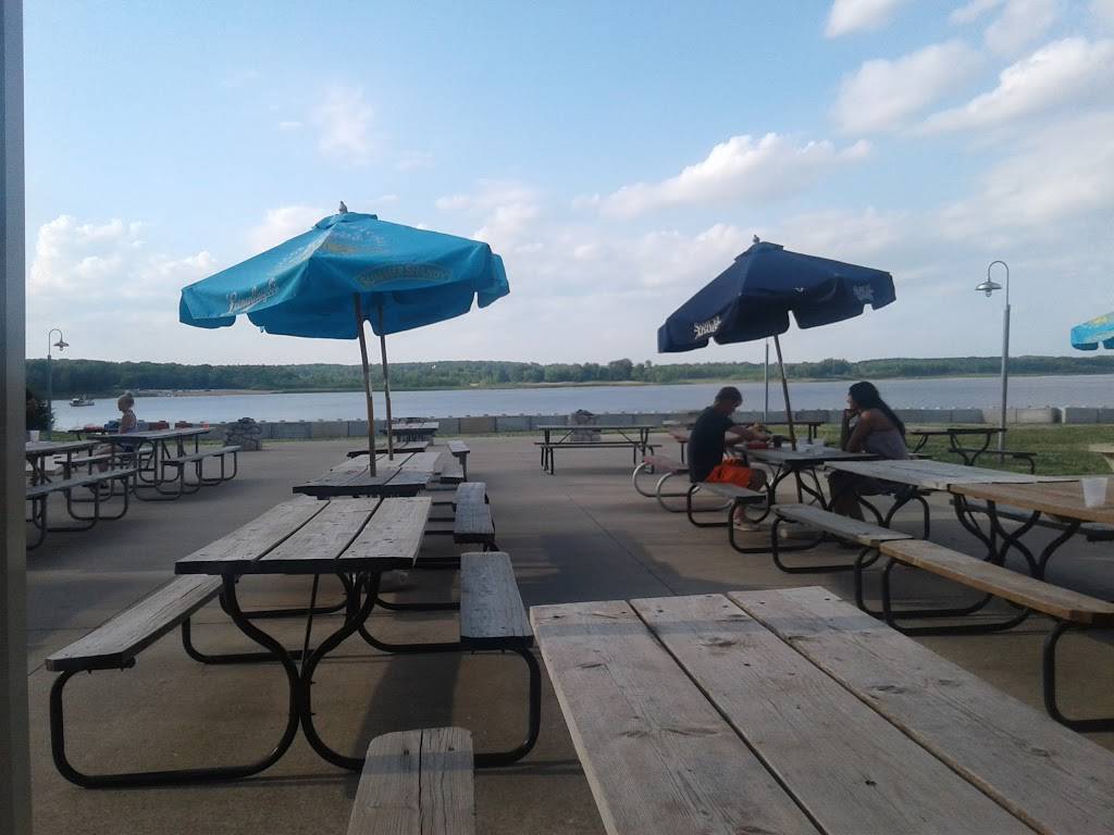 Bobbers Grill | restaurant | 1850 Scales Bend Rd NE, North Liberty, IA 52317, USA | 3196653474 OR +1 319-665-3474