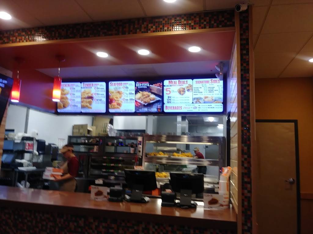 Popeyes Louisiana Kitchen | restaurant | 57858 Twentynine Palms Highway, Yucca Valley, CA 92284, USA | 7604185889 OR +1 760-418-5889