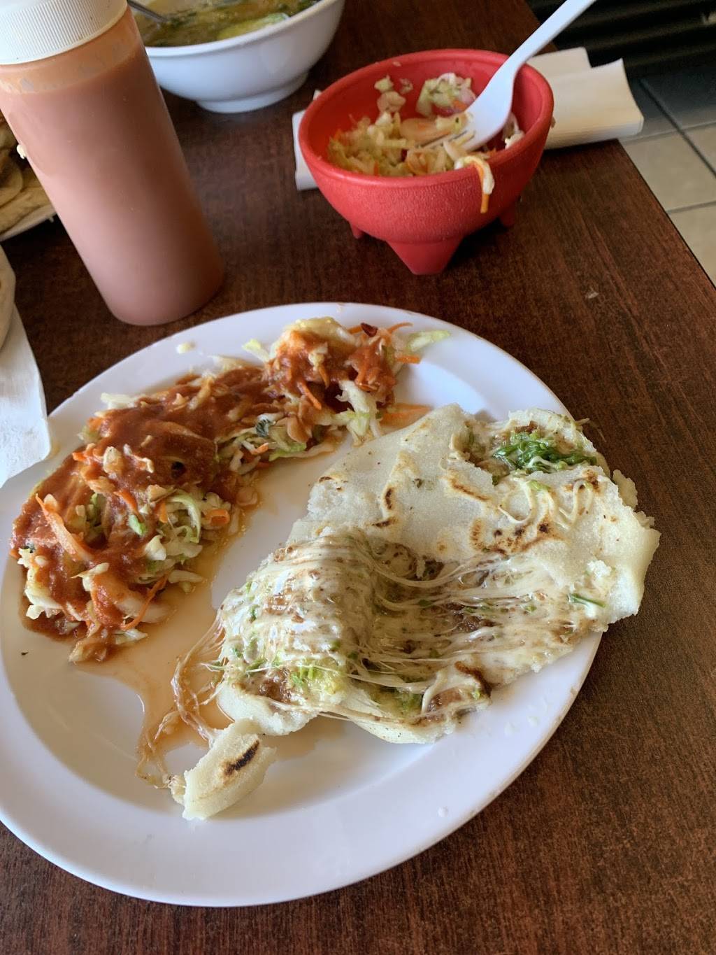 Las Palmas Bakery & Pupusas | restaurant | 6290 Mack Rd, Sacramento, CA 95823, USA | 9163955979 OR +1 916-395-5979