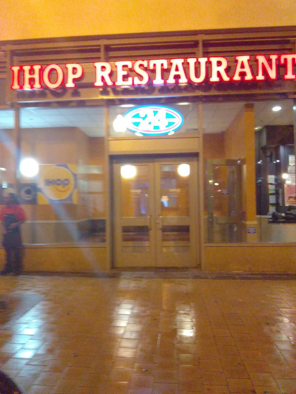 IHOP | restaurant | 3100 14th St NW, Washington, DC 20010, USA | 2029390500 OR +1 202-939-0500