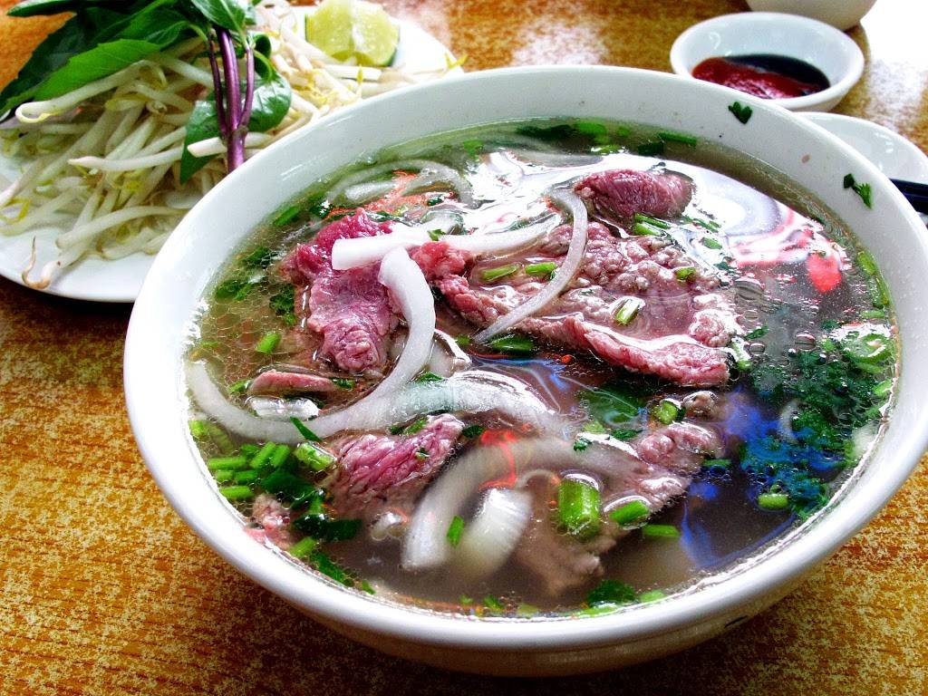 Pho Maxia | restaurant | 817 Carman Ave, Westbury, NY 11590, USA | 5164141738 OR +1 516-414-1738