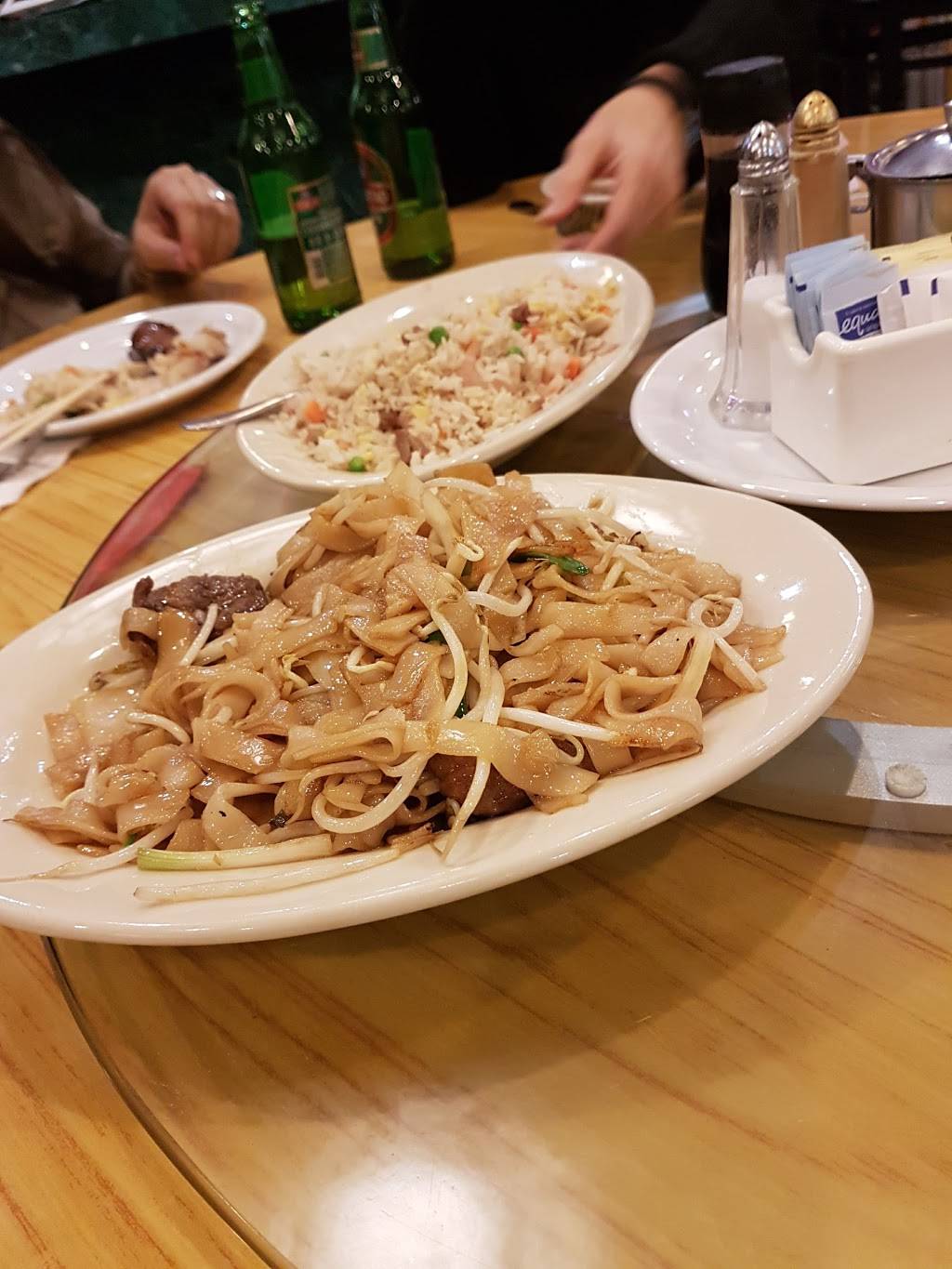 Uncle Yips Restaurant | restaurant | 10736 Reading Rd, Cincinnati, OH 45241, USA | 5137338484 OR +1 513-733-8484