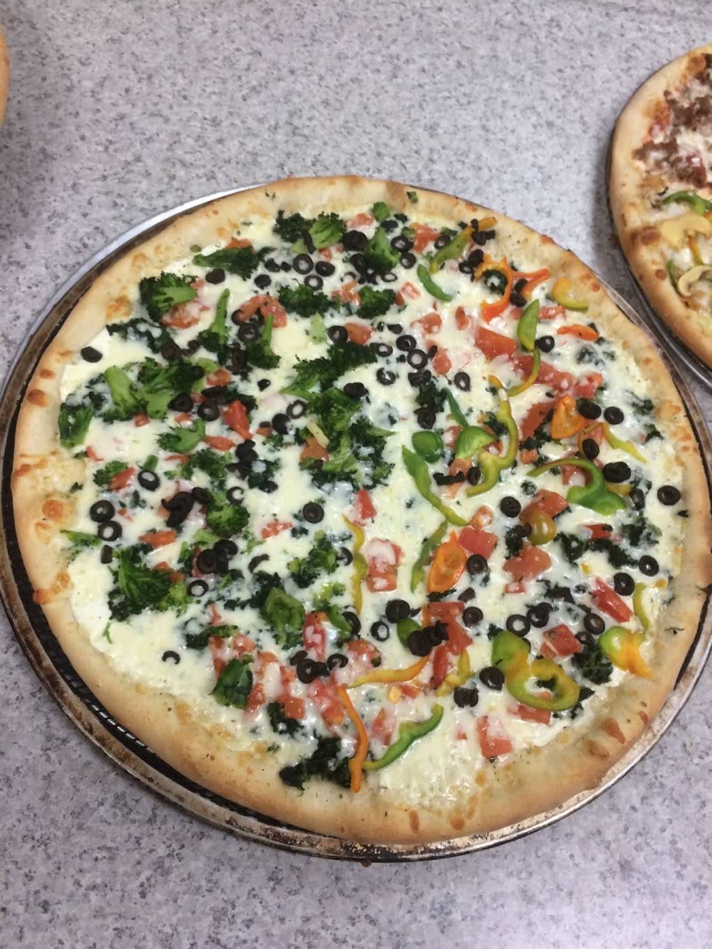 VIP Pizza & Pasta | restaurant | 471 E Uwchlan Ave, Chester Springs, PA 19425, USA | 6105946666 OR +1 610-594-6666