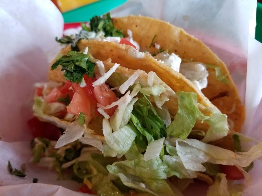 Fuzzys Taco Shop | restaurant | 4740 W Mockingbird Ln, Dallas, TX 75209, USA | 2143528226 OR +1 214-352-8226