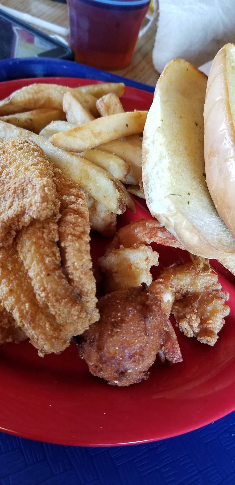 Laguna Madre Seafood Company | restaurant | 402 SW Military Dr, San Antonio, TX 78221, USA | 2102558746 OR +1 210-255-8746