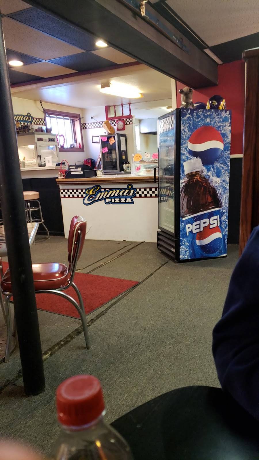 Emmas Pizza | meal delivery | 113 S Lake St, Mora, MN 55051, USA | 3206799229 OR +1 320-679-9229