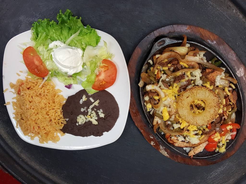 Papis Mexican Cuisine | restaurant | 1775 S Range Ave, Denham Springs, LA 70726, USA | 2256640006 OR +1 225-664-0006