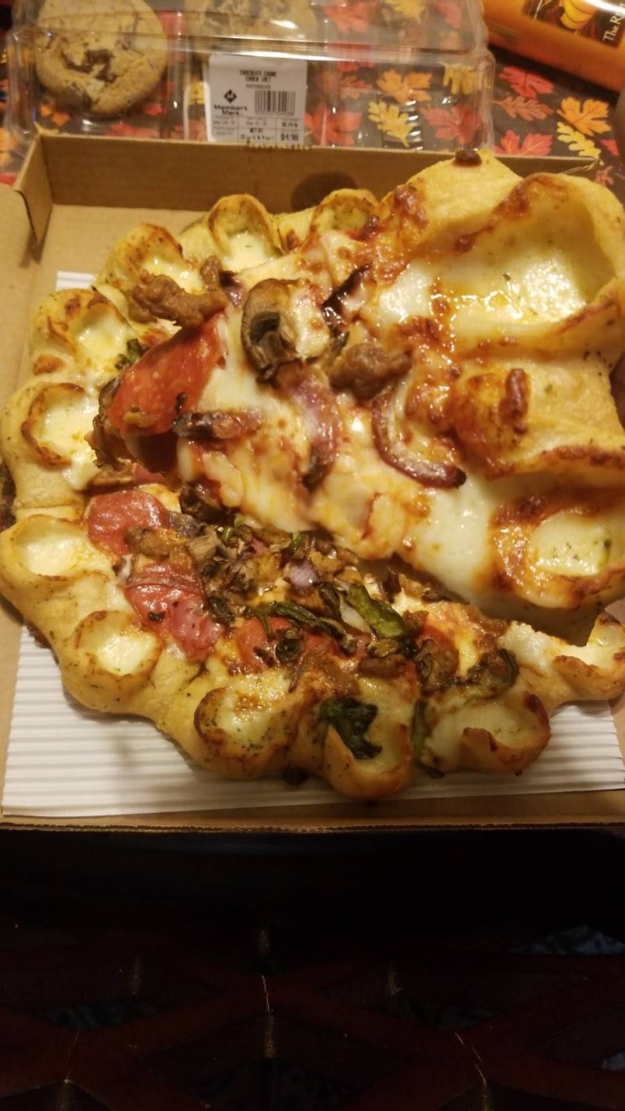 Pizza Hut | restaurant | 18235 Euclid Ave Suite FF, Cleveland, OH 44112, USA | 2164812009 OR +1 216-481-2009