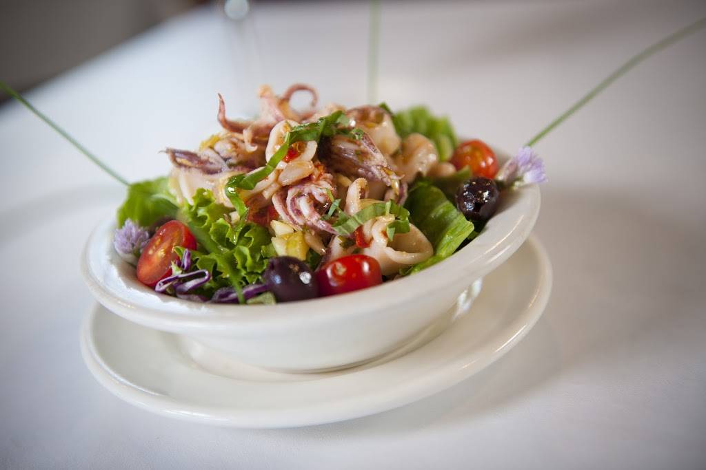 Lucianos | restaurant | 6135 Lakeside Dr #145, Reno, NV 89511, USA | 7758280400 OR +1 775-828-0400