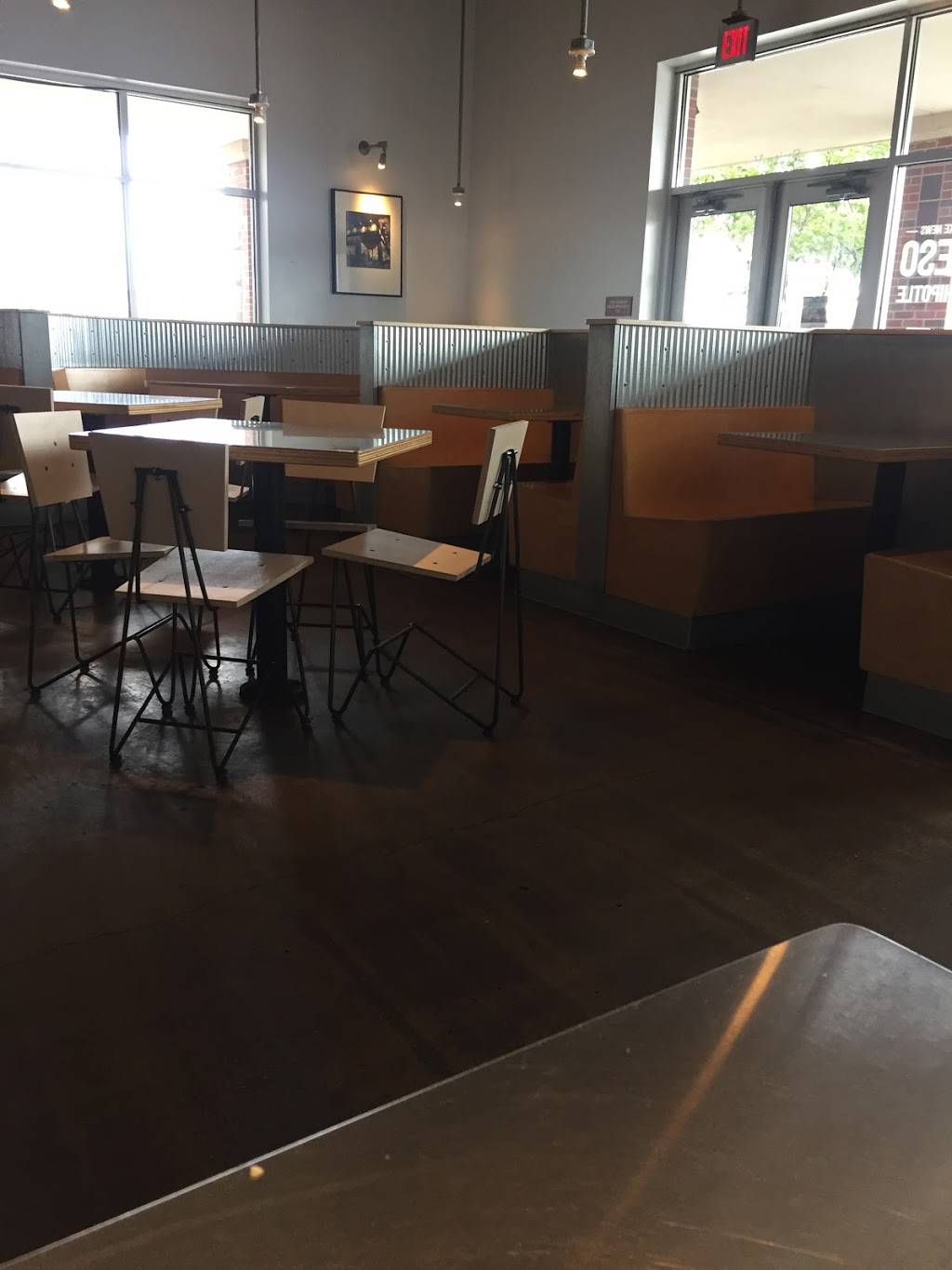 Chipotle Mexican Grill | restaurant | 2801 Pine Lake Rd Ste V, Lincoln, NE 68516, USA | 4024202801 OR +1 402-420-2801