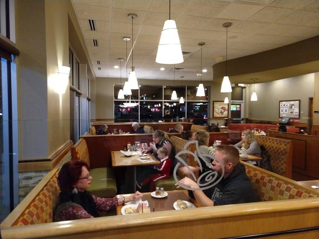 Olgas Kitchen | restaurant | 8485 W Grand River Ave, Brighton, MI 48116, USA | 8102253284 OR +1 810-225-3284