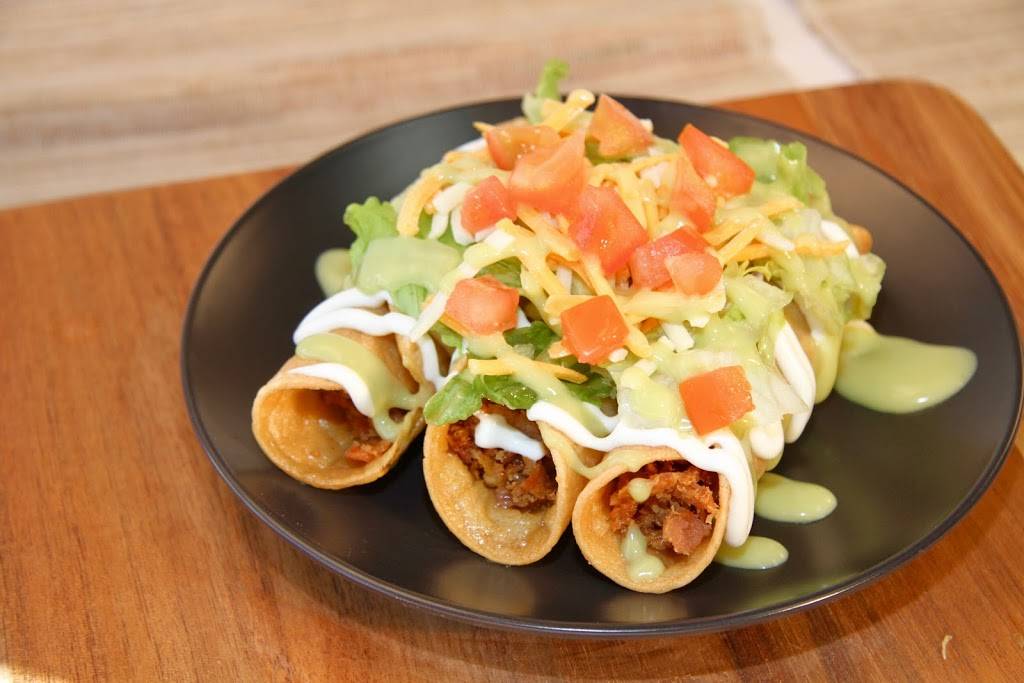 Cluck-N-Pollo | restaurant | 7190 Day Creek Blvd, Rancho Cucamonga, CA 91739, USA | 9098032222 OR +1 909-803-2222