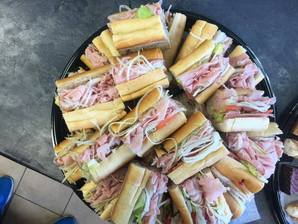 Mels Pizza Eatery | restaurant | 3520 Concord Rd, Aston, PA 19014, USA | 4844837937 OR +1 484-483-7937