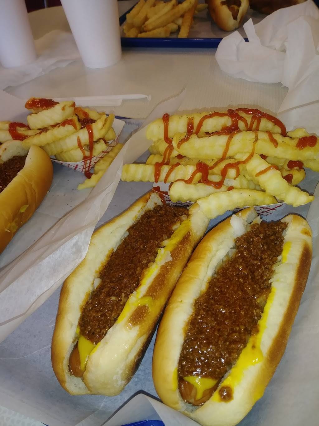 Roanoke Weiner Stand | restaurant | 110 Market Square SE, Roanoke, VA 24011, USA | 5405628090 OR +1 540-562-8090