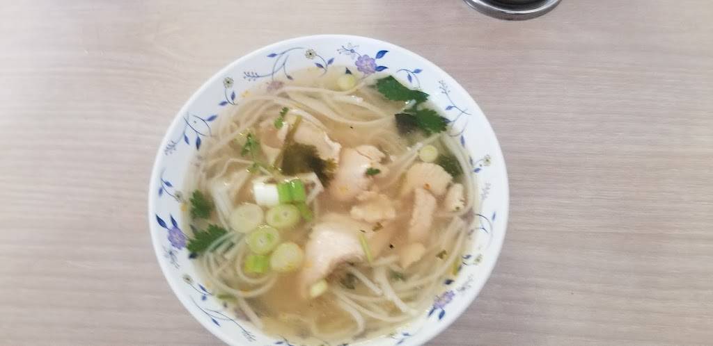 Classic Thai | restaurant | 108 S Henrietta St, Effingham, IL 62401, USA | 2173426436 OR +1 217-342-6436