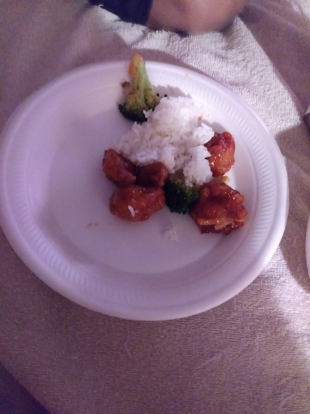 Wok & Roast | restaurant | #5, 4621, 2313 E Venango St, Philadelphia, PA 19134, USA | 2155332744 OR +1 215-533-2744