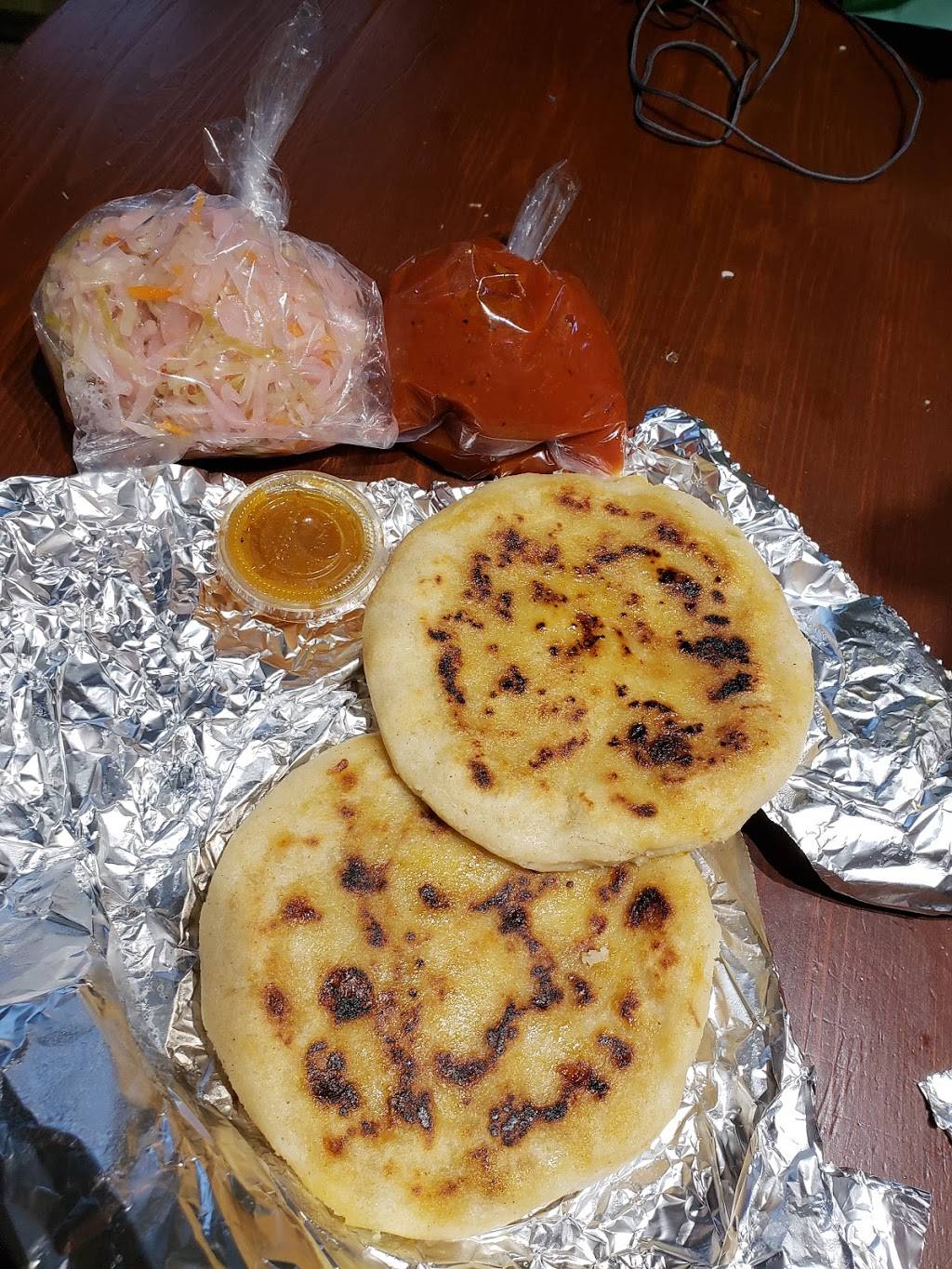 Marché & Restaurant Irma | restaurant | 4985 Boulevard Léger, Montréal-Nord, QC H1G 1J7, Canada | 5143290565 OR +1 514-329-0565