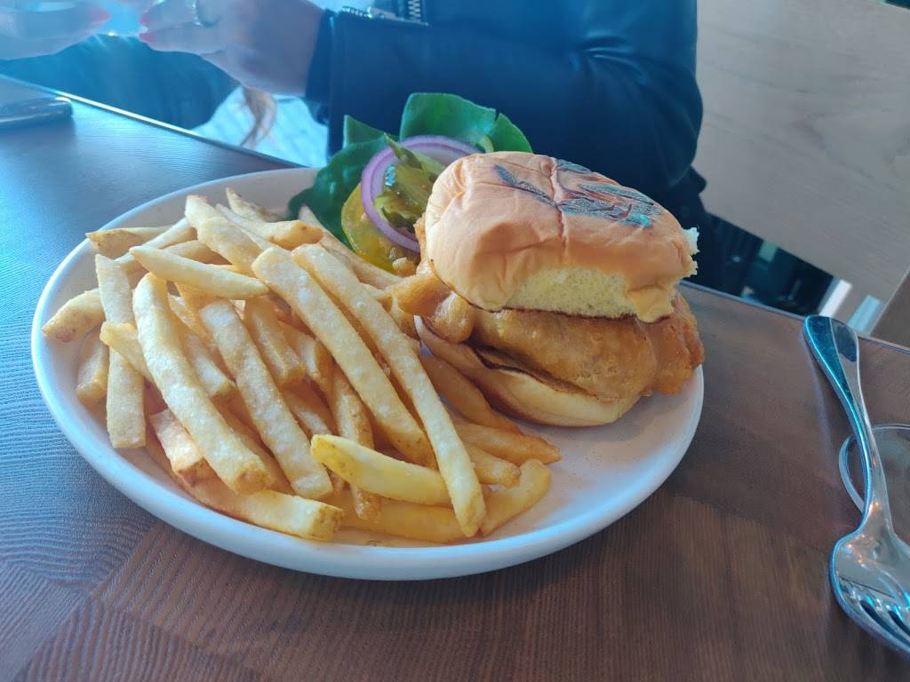 Showfish | restaurant | 32 Star Island Rd, Montauk, NY 11954, USA | 6316683133 OR +1 631-668-3133