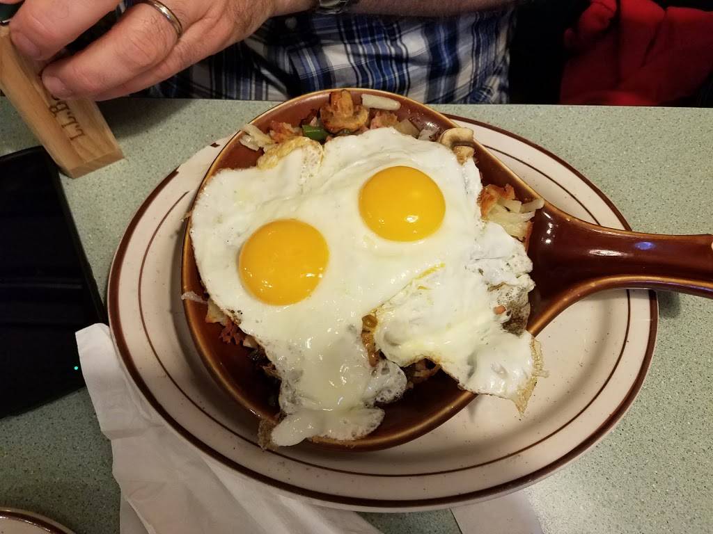 Old Route 66 Family Restaurant | restaurant | 105 S Old Rte 66, Dwight, IL 60420, USA | 8155842920 OR +1 815-584-2920