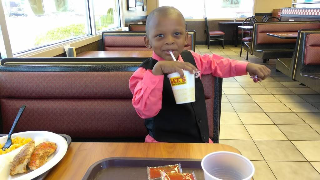 Lees Famous Recipe Chicken | meal delivery | 856 W Sherman Blvd, Muskegon, MI 49441, USA | 2317557333 OR +1 231-755-7333