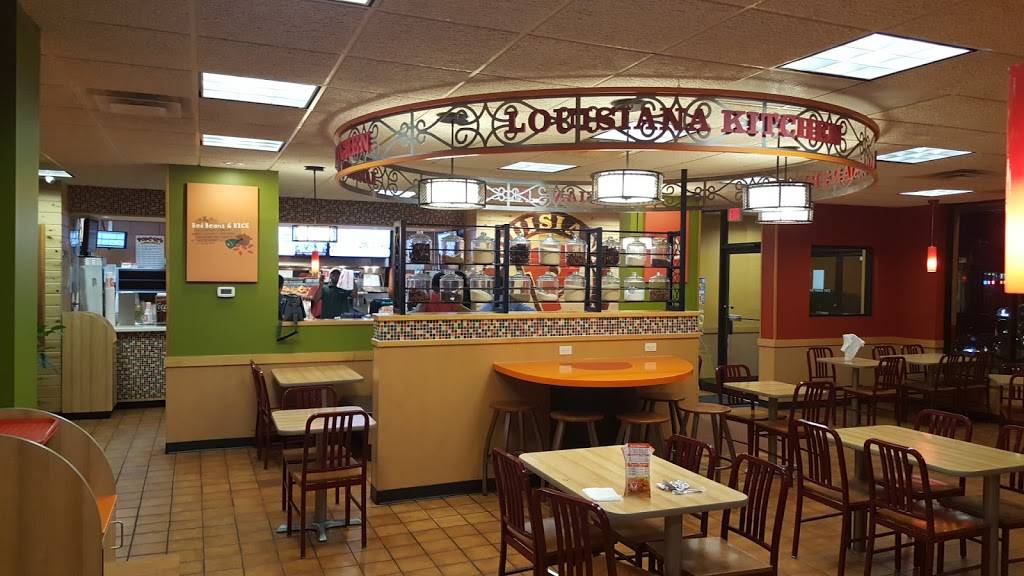 Popeyes Louisiana Kitchen | restaurant | 2141 Green Bay Rd, North Chicago, IL 60064, USA | 8476893810 OR +1 847-689-3810
