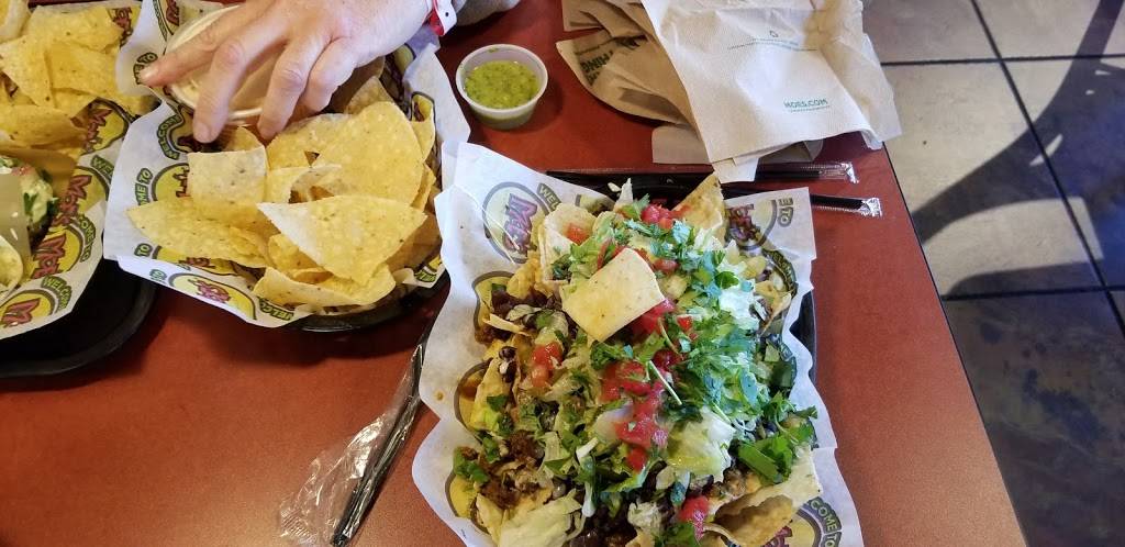 Moes Southwest Grill | restaurant | 7484 University Blvd, Winter Park, FL 32792, USA | 4076713566 OR +1 407-671-3566