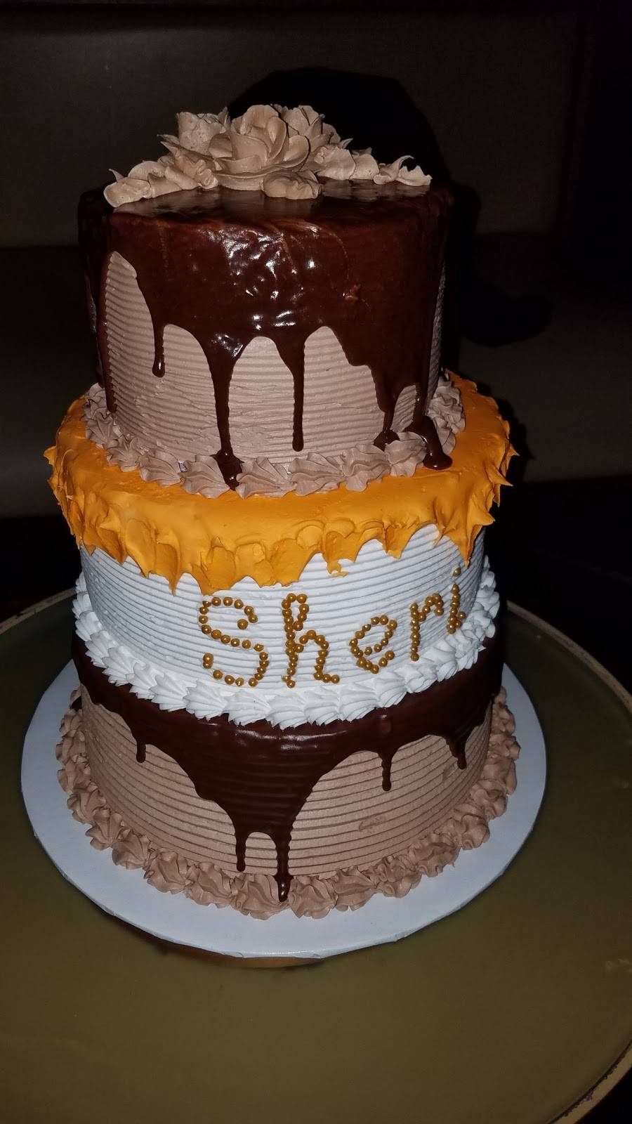 Retro Lounge Columbus | restaurant | 1714 Zettler Rd, Columbus, OH 43227, USA | 6146708464 OR +1 614-670-8464