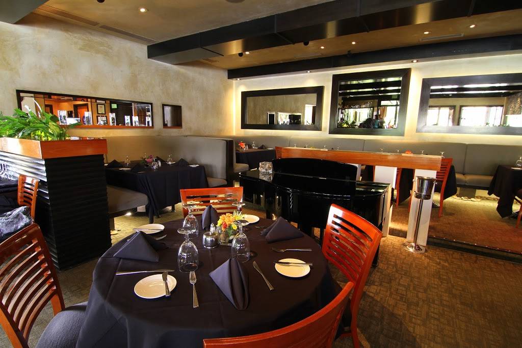 Spencers Restaurant | restaurant | 701 W Baristo Rd, Palm Springs, CA 92262, USA | 7603273446 OR +1 760-327-3446