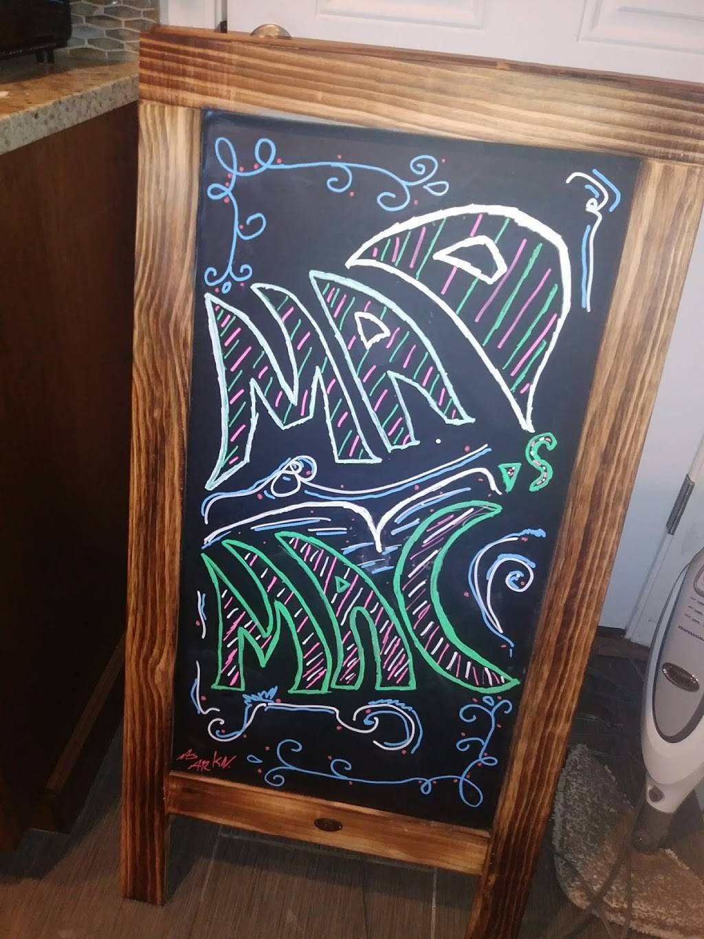 MAD MACS OF BEAVERTON | restaurant | 4250 SW Rose Biggi Ave, Beaverton, OR 97005, USA | 5036602810 OR +1 503-660-2810