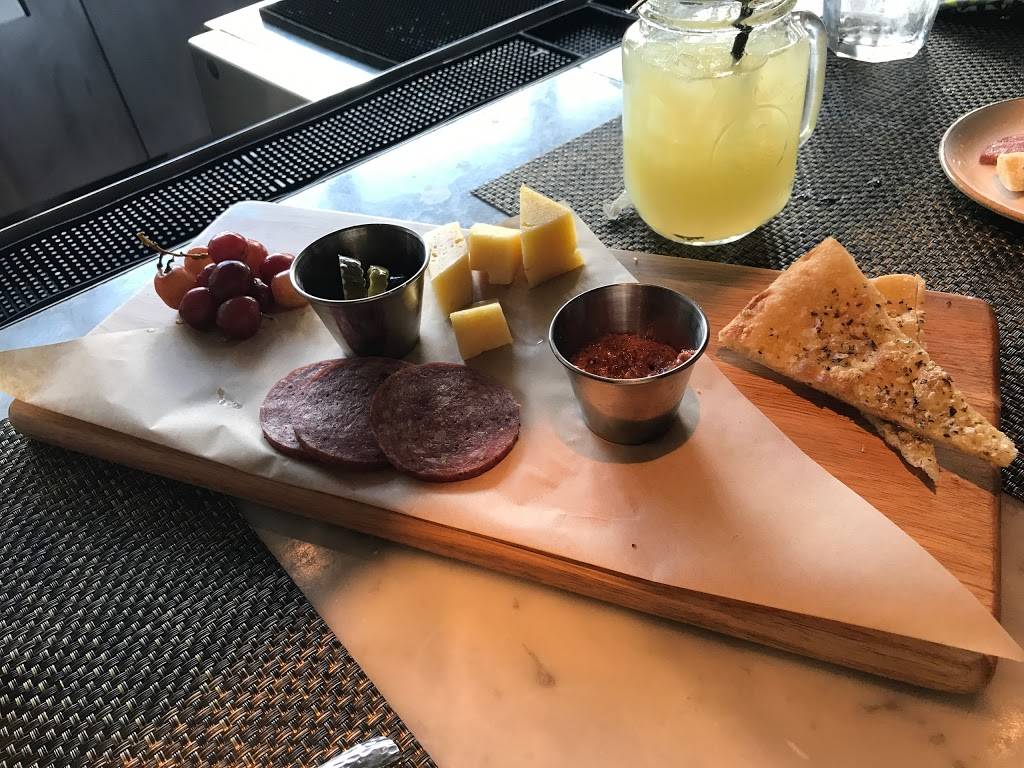 Texas Spice | restaurant | 555 S Lamar St, Dallas, TX 75202, USA | 2146524810 OR +1 214-652-4810