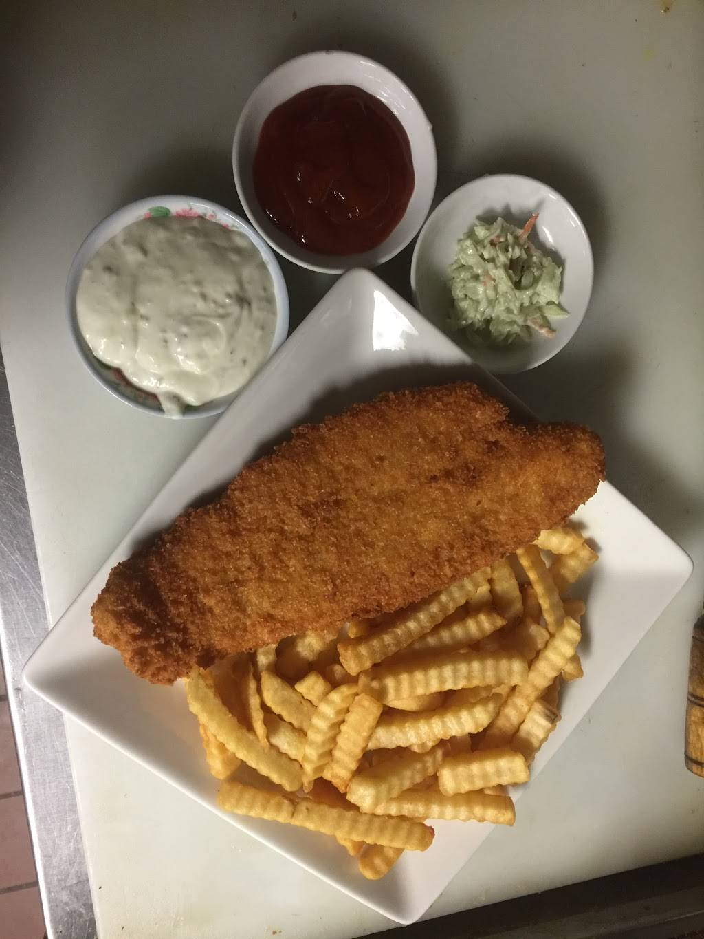 Red Apple Chinese & Thai cuisine | restaurant | 10 E Main St, Mohawk, NY 13407, USA | 3158661788 OR +1 315-866-1788