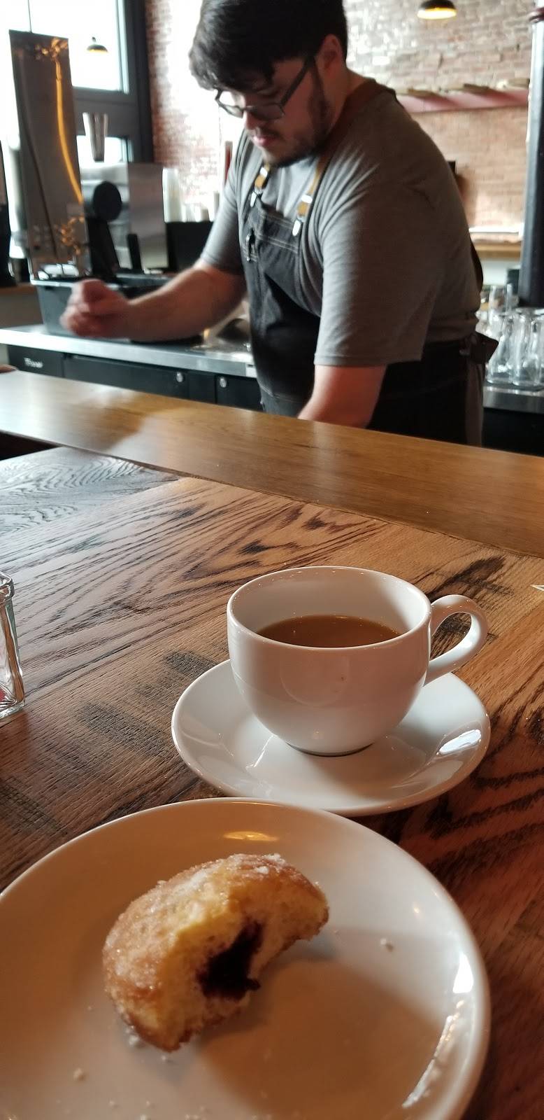 The Mixer | restaurant | 114 E 6th St, Hopkinsville, KY 42240, USA | 2708742416 OR +1 270-874-2416