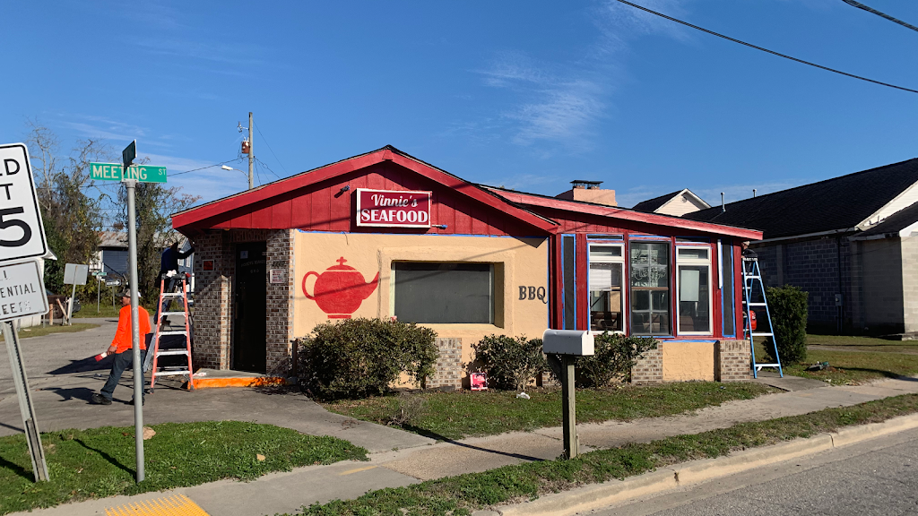Vinnies Seafood | restaurant | 2220 Meeting St, North Charleston, SC 29405, USA | 8438054169 OR +1 843-805-4169