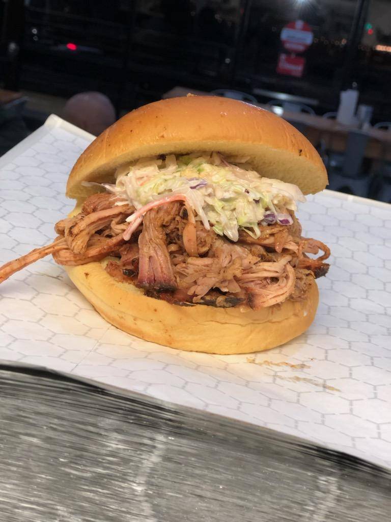 American Heroes Smokehouse | restaurant | 140 Hamburg Turnpike, Wayne, NJ 07470, USA | 9737824356 OR +1 973-782-4356