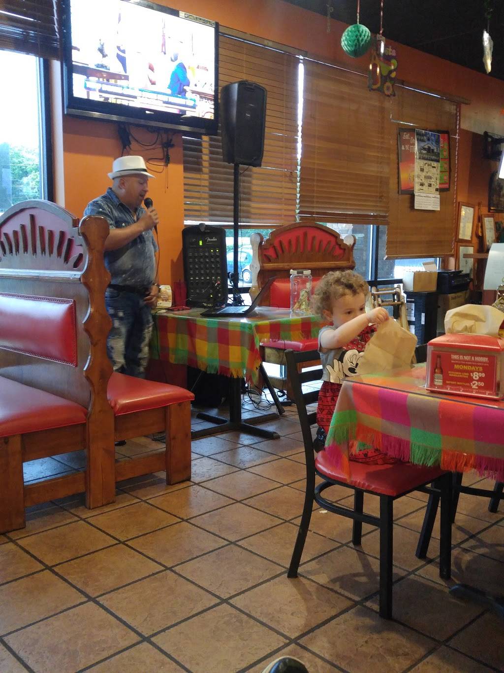 Fiesta Mexicana | restaurant | 10731 KY-44, Mt Washington, KY 40047, USA | 5025382651 OR +1 502-538-2651