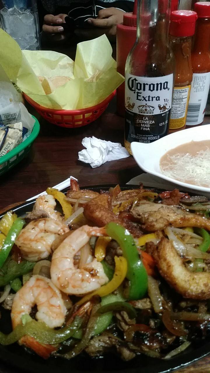 Artesian Mexican Restaurant | restaurant | 9452 Artesia Blvd, Bellflower, CA 90706, USA | 5624611756 OR +1 562-461-1756