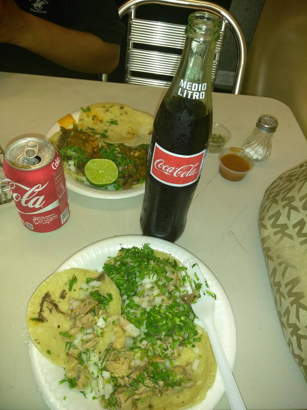 El Mercadito Del Pueblo | restaurant | 9566 Garvey Ave, South El Monte, CA 91733, USA | 6264427839 OR +1 626-442-7839