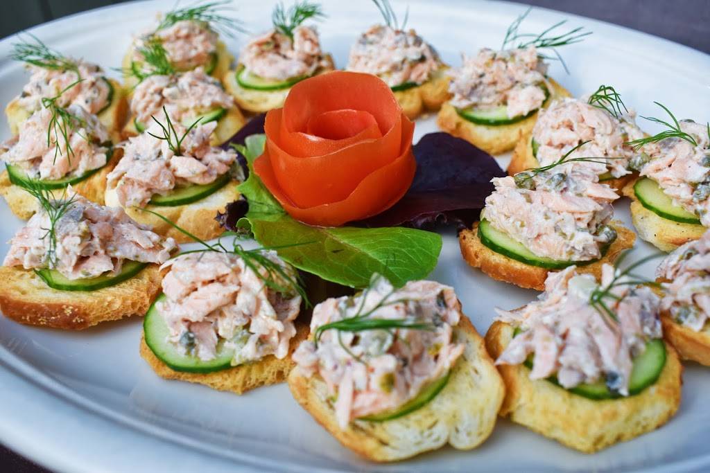 Lake Barrington Shores Country Club Restaurant | restaurant | 40 Shoreline Rd, Lake Barrington, IL 60010, USA | 8473824240 OR +1 847-382-4240