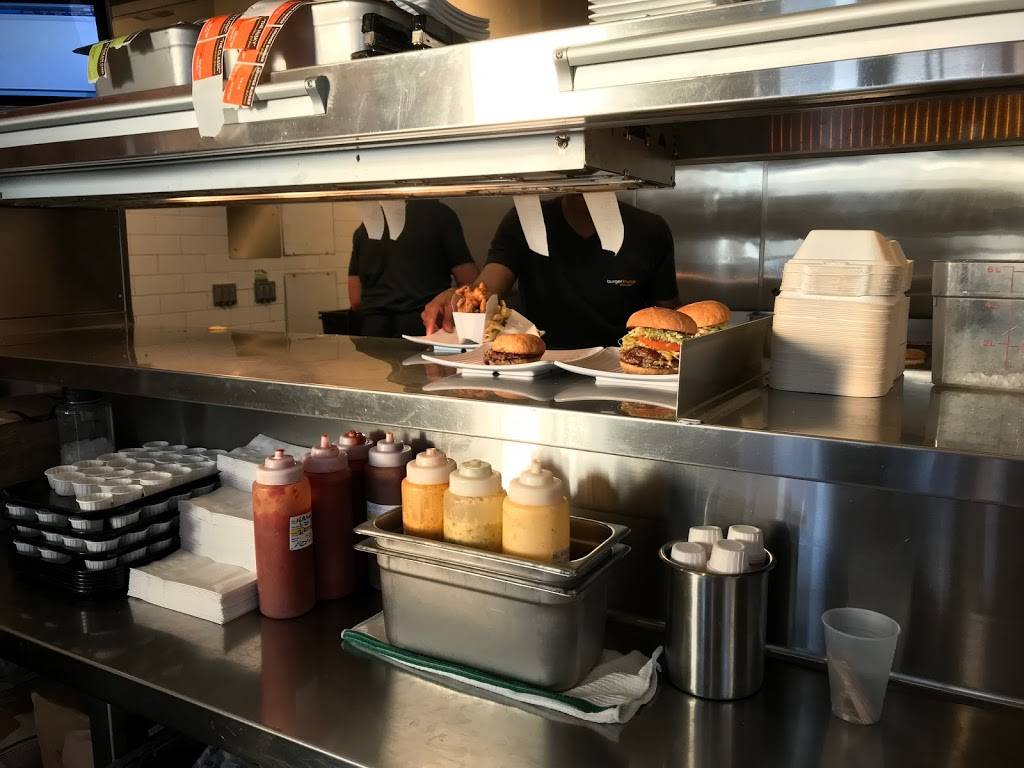 Burger Lounge | restaurant | 40695 Winchester Rd, Temecula, CA 92591, USA | 9517191464 OR +1 951-719-1464