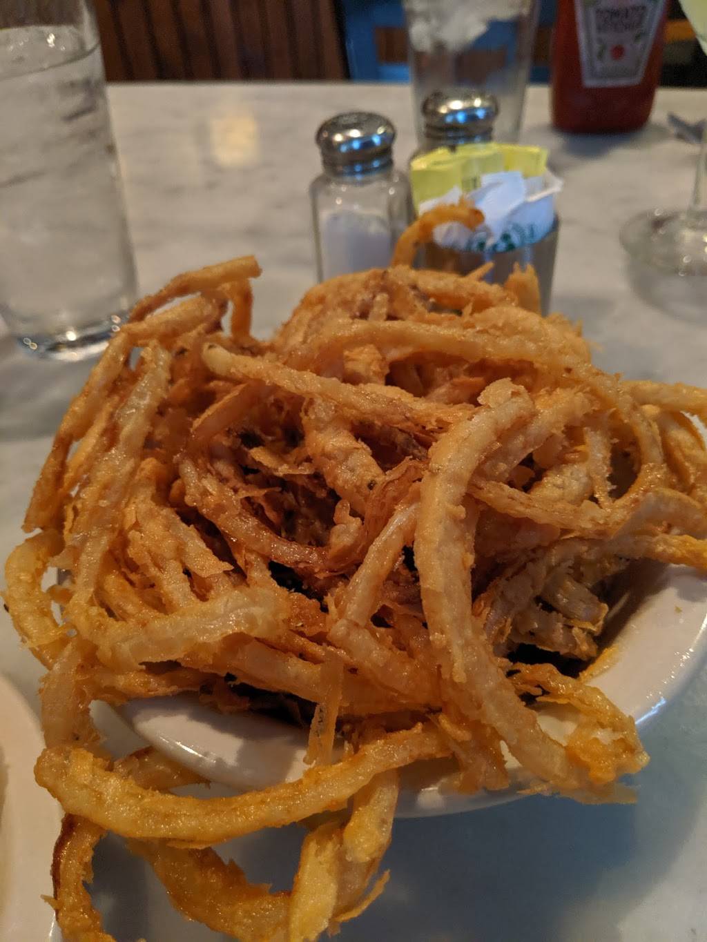 Murrys | restaurant | 3107 Green Meadows Way, Columbia, MO 65203, USA | 5734424969 OR +1 573-442-4969