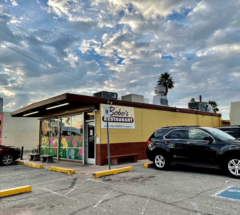 Bobos Restaurant | restaurant | 2938 E Grant Rd, Tucson, AZ 85716, USA | 5203266163 OR +1 520-326-6163
