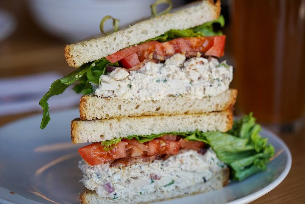 Royal Cafe Narberth | restaurant | 724 Montgomery Ave, Narberth, PA 19072, USA | 4844292626 OR +1 484-429-2626