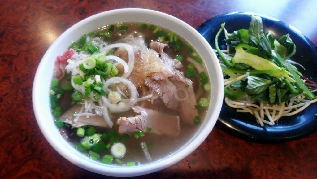 iPho by Saigon | restaurant | 704 University Ave W, St Paul, MN 55104, USA | 6512258751 OR +1 651-225-8751